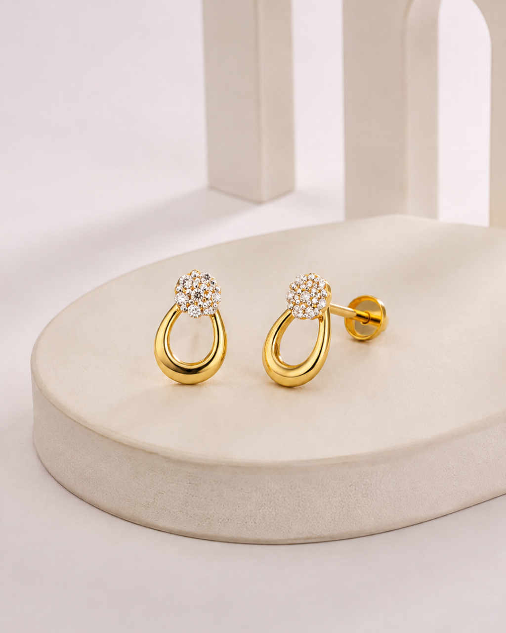 CHIC DAINTY TEARDROP EARRINGS