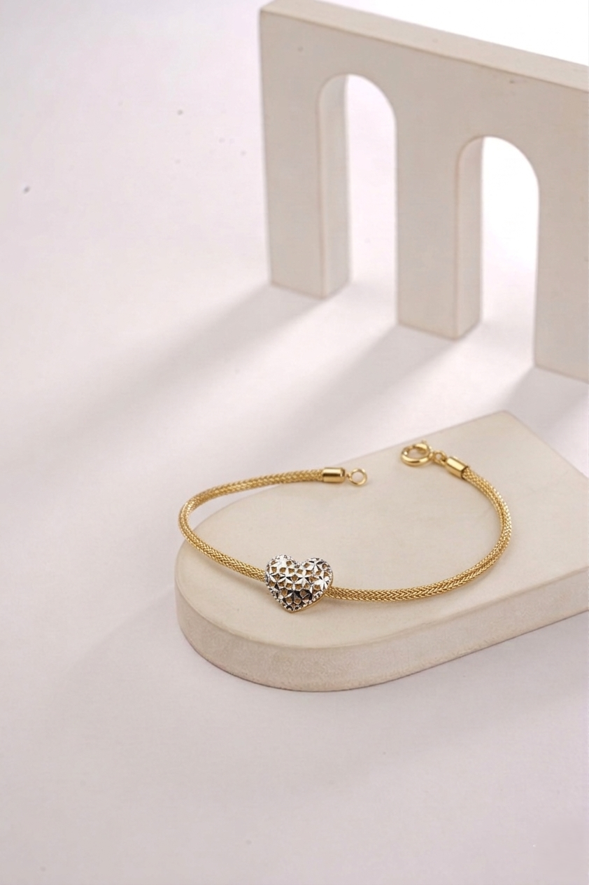 FILIGREE HEART MESH BRACELET