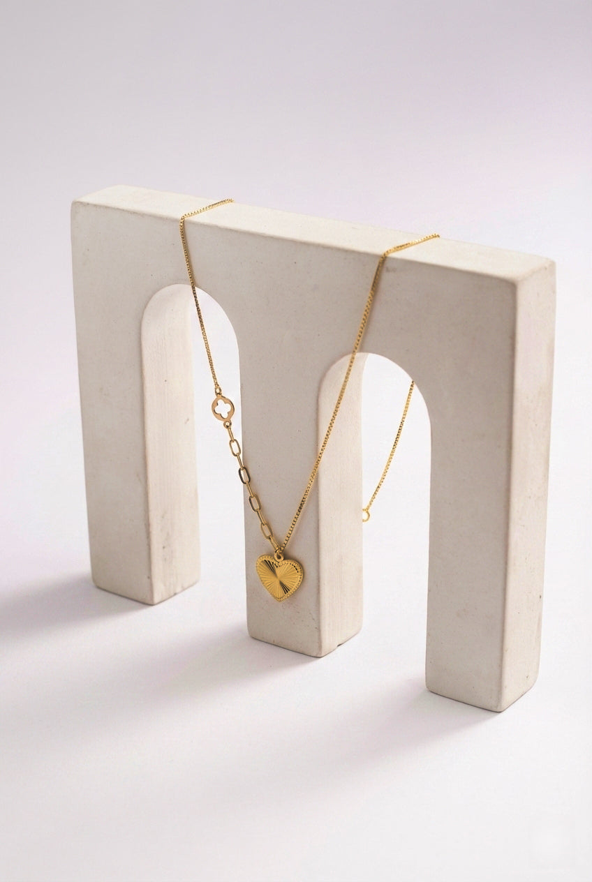 HEART PENDANT CHAIN