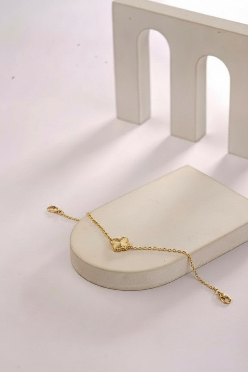 SINGLE MINI GOLD VAN CLEEF FLOWER BRACELET