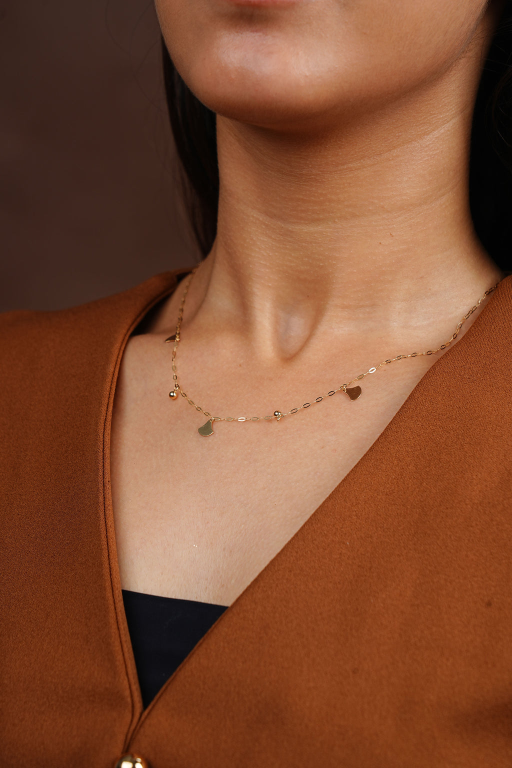 CLOVER CHARM NECKLACE