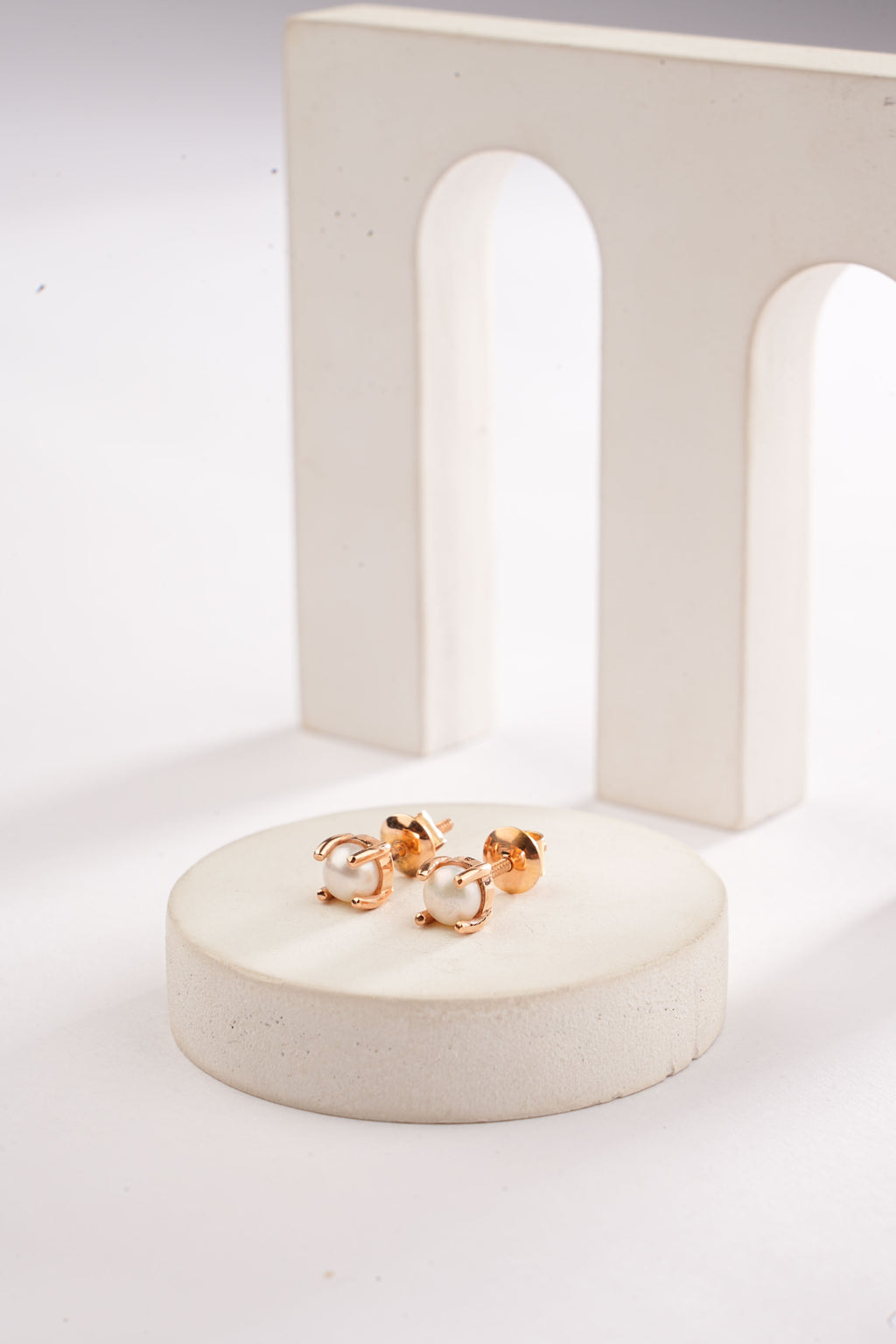 MINI PEARL EARRINGS