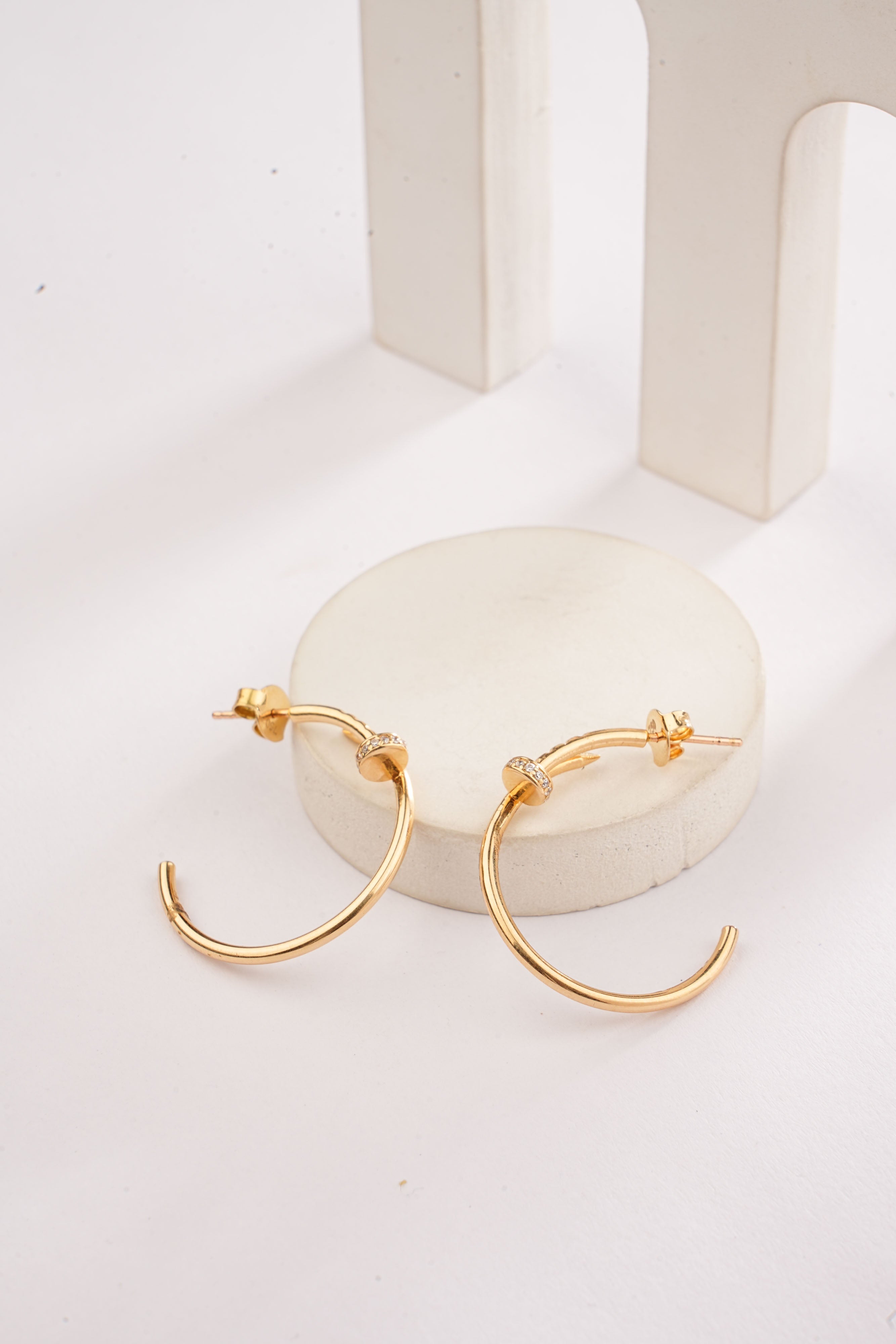 NAIL LOOP EARRINGS