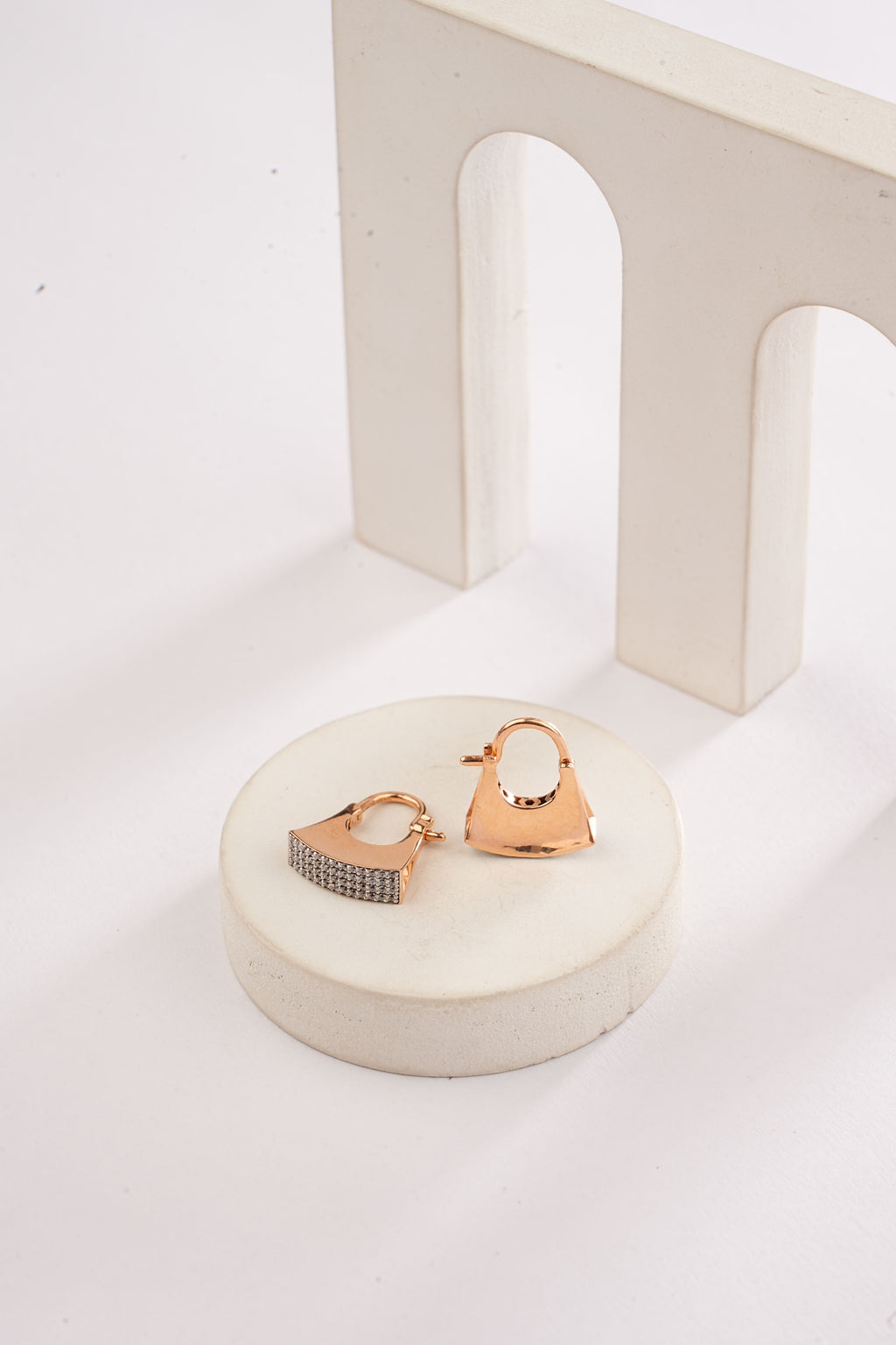 MINI HANDBAG DROP LOOPS EARRINGS