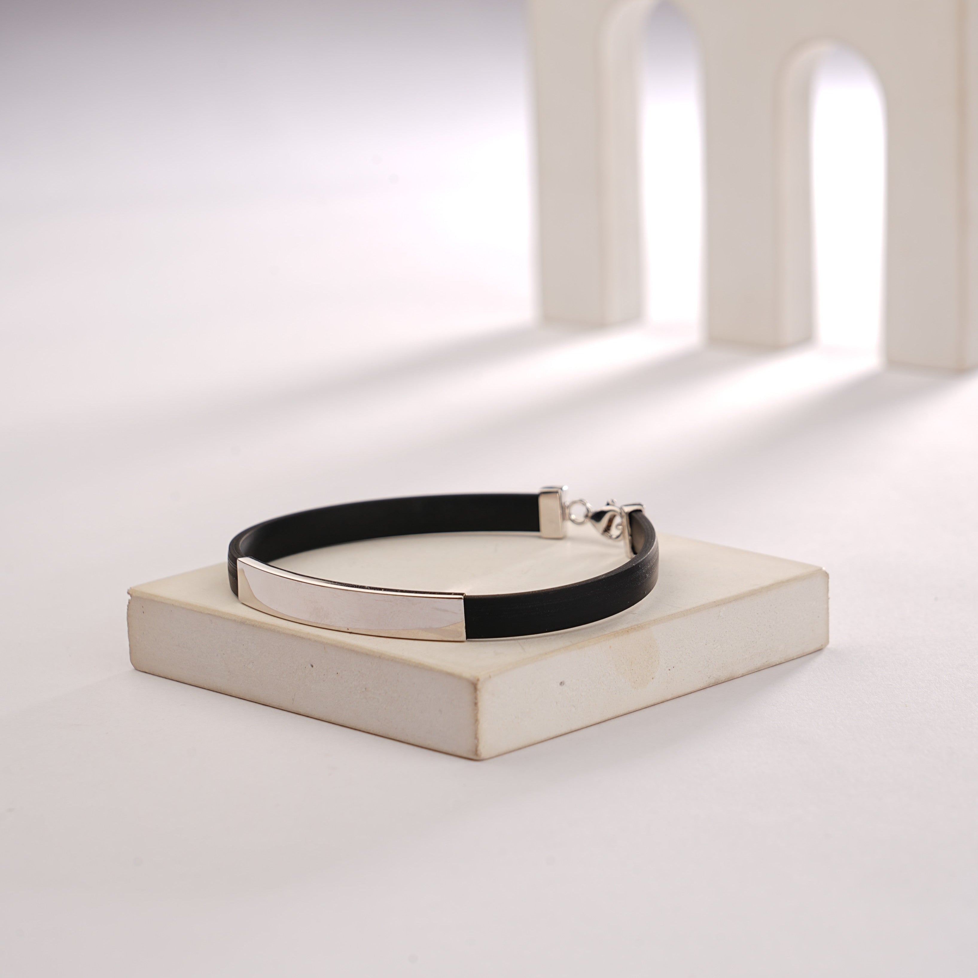 LUXEBAND WHITE GOLD BRACELET