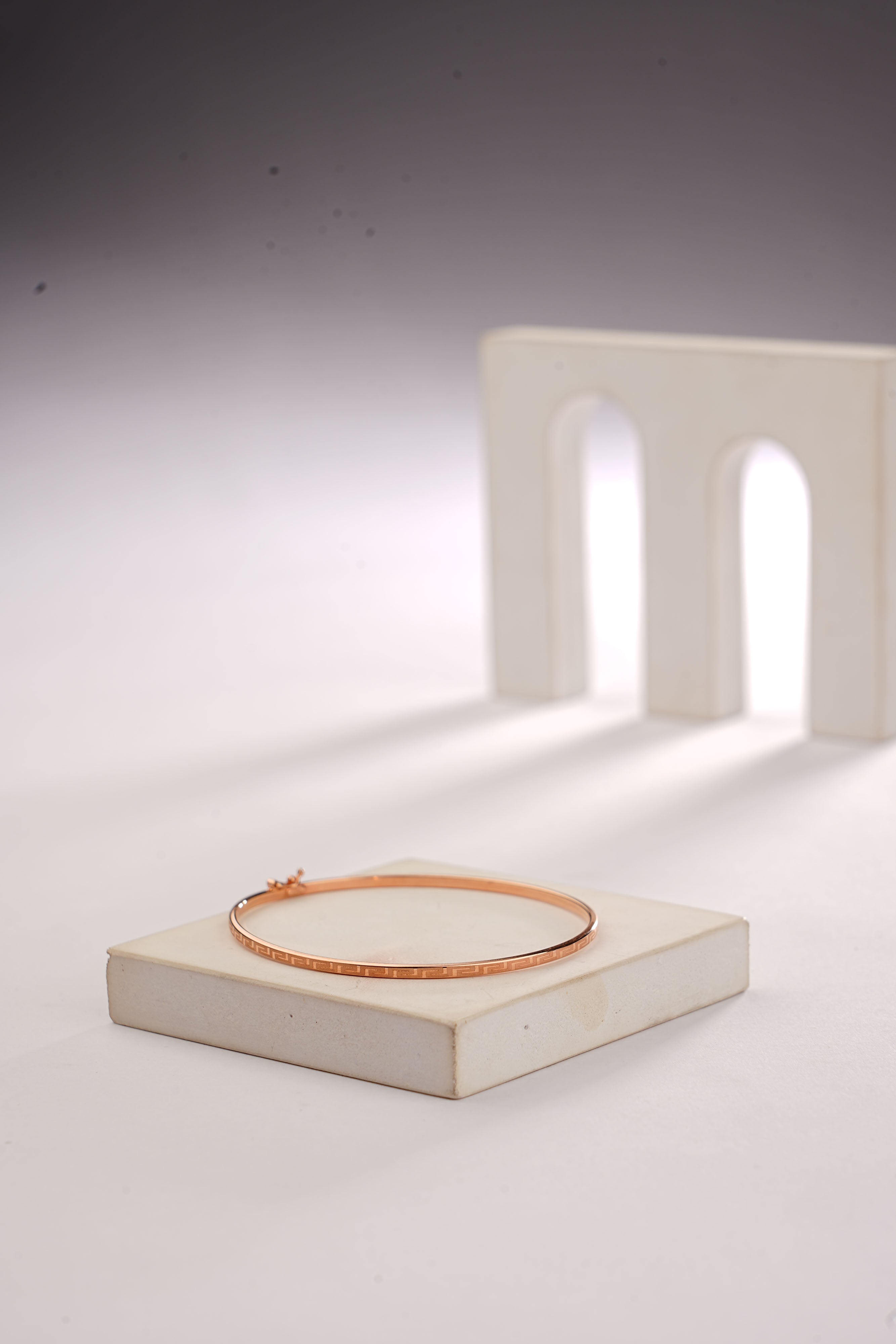 SLEEK MAZE BRACELET