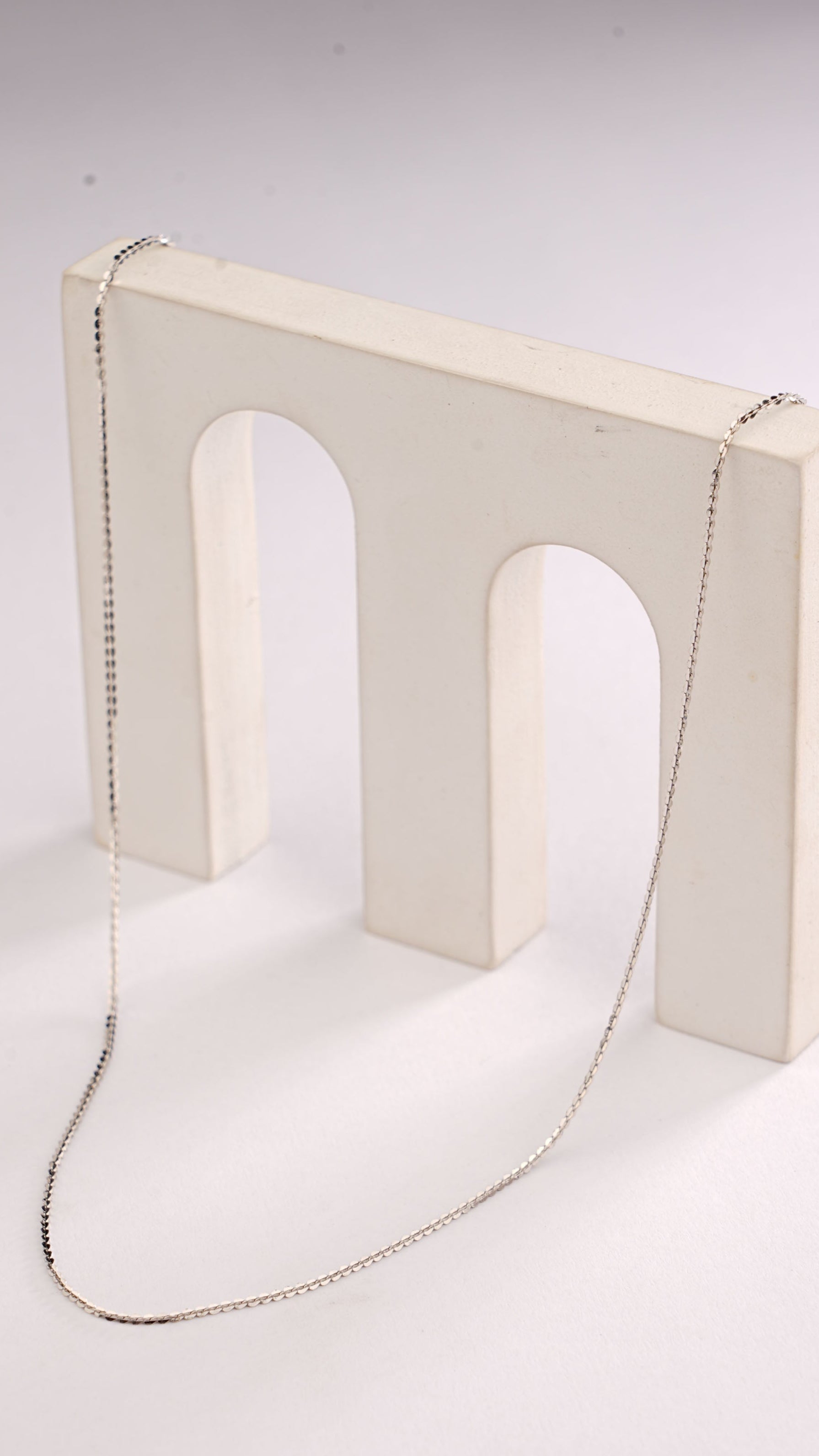 PLAIN WHITE GOLD CHAIN