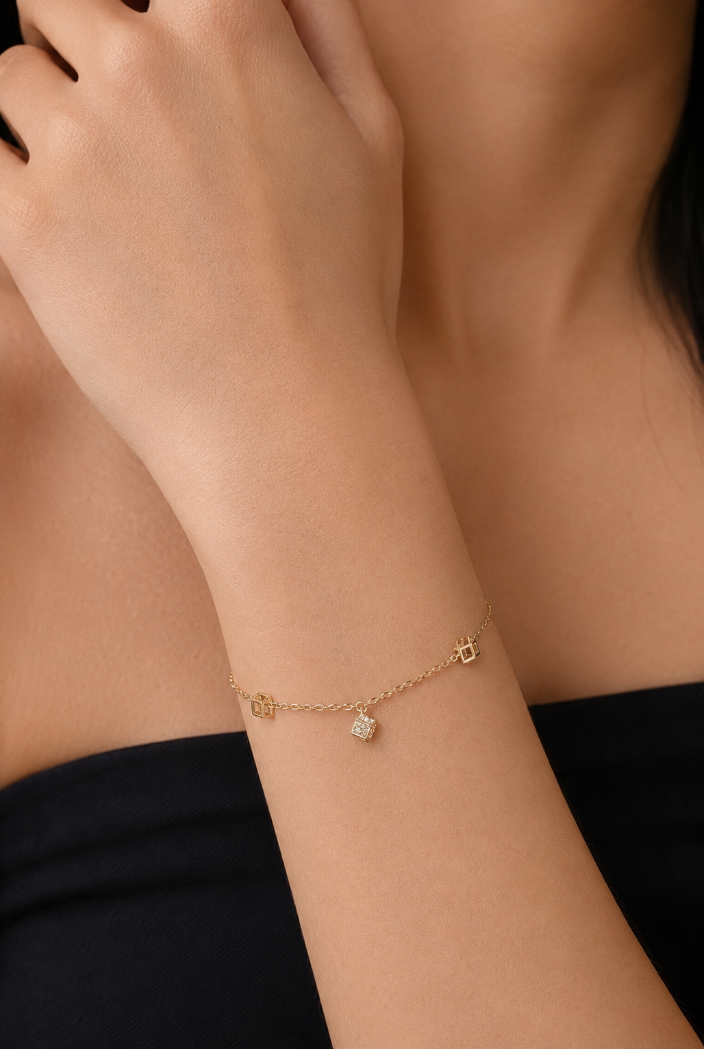 GEOMETRIC CUBE BRACELET