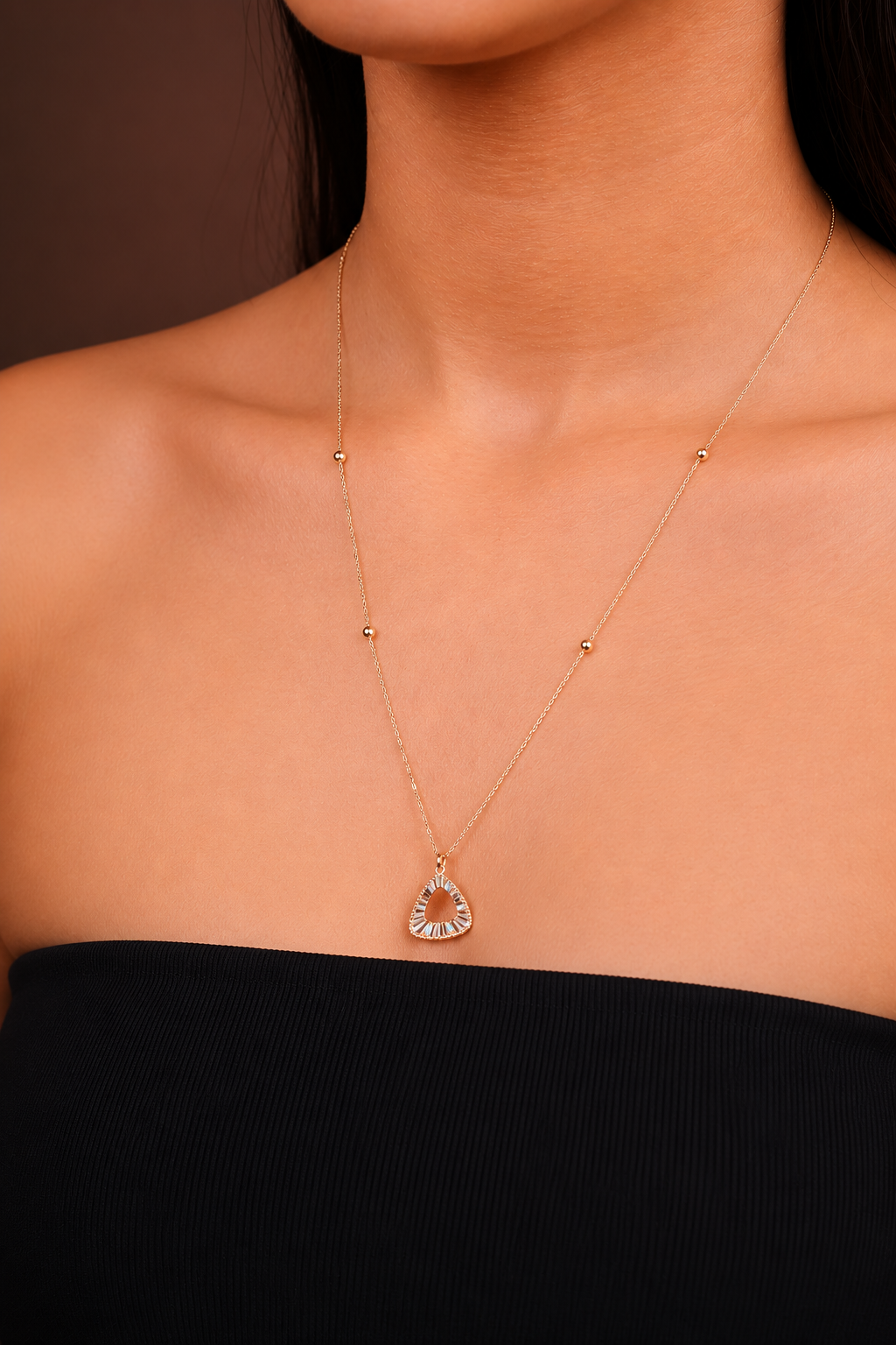 PRISM TRIANGLE CHAIN