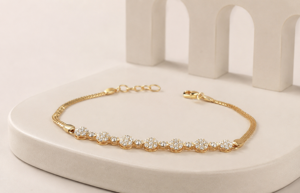 FLORAL CLUSTER CHARM  BRACLET