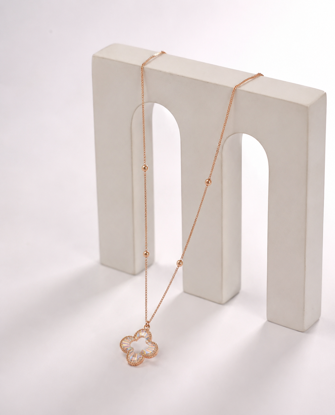 SIGNATURE CRYSTAL CHAIN