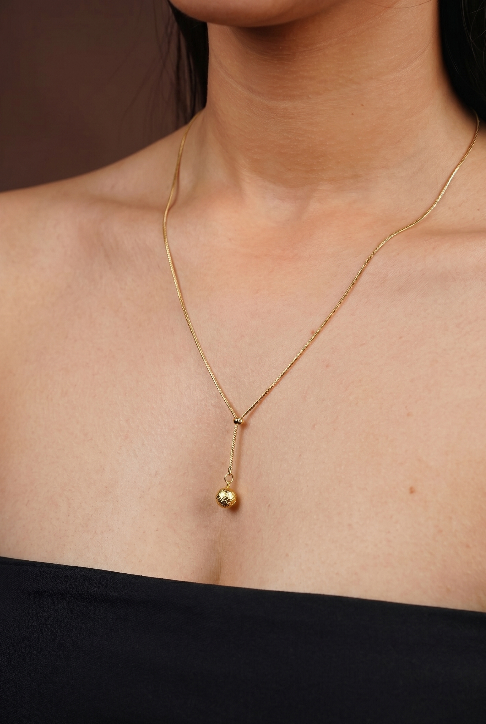 SIGNATURE SPHERE DROP NECKLACE